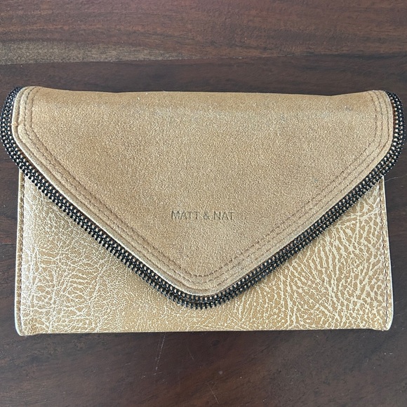 MATT & NAT VEGAN WALLET ~ cruelty free 🫶🏼🤍 - Picture 1 of 11